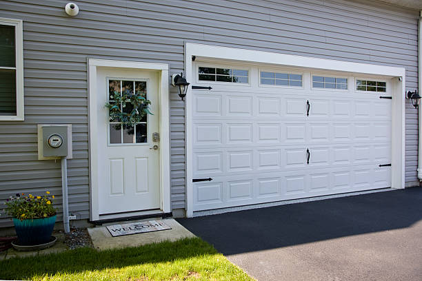 24/7 Emergency Garage Door Panel Replacement experts in Balfour, NC
